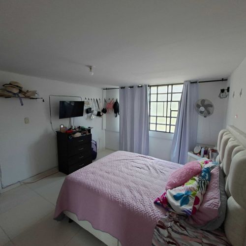 Casa de 12 alcobas en venta en Albania, Bucaramanga, 320 m² · foto 2 de 19