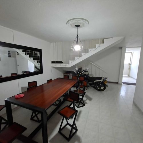 Casa de 12 alcobas en venta en Albania, Bucaramanga, 320 m² · foto 10 de 19