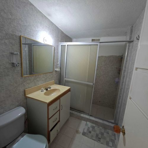 Casa de 12 alcobas en venta en Albania, Bucaramanga, 320 m² · foto 16 de 19