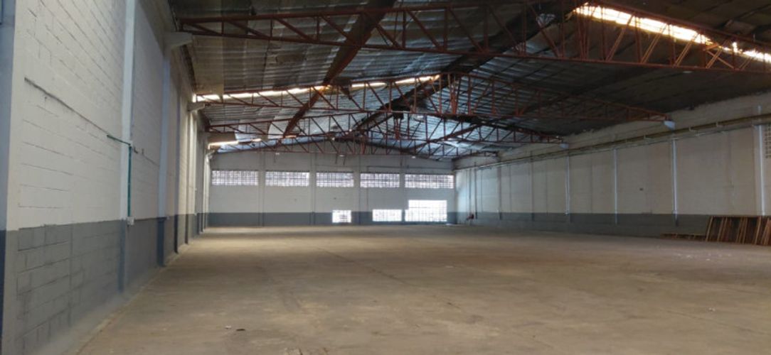 Bodega en arriendo en Villa Carolina, Barranquilla, 2200 m² · foto 2 de 4
