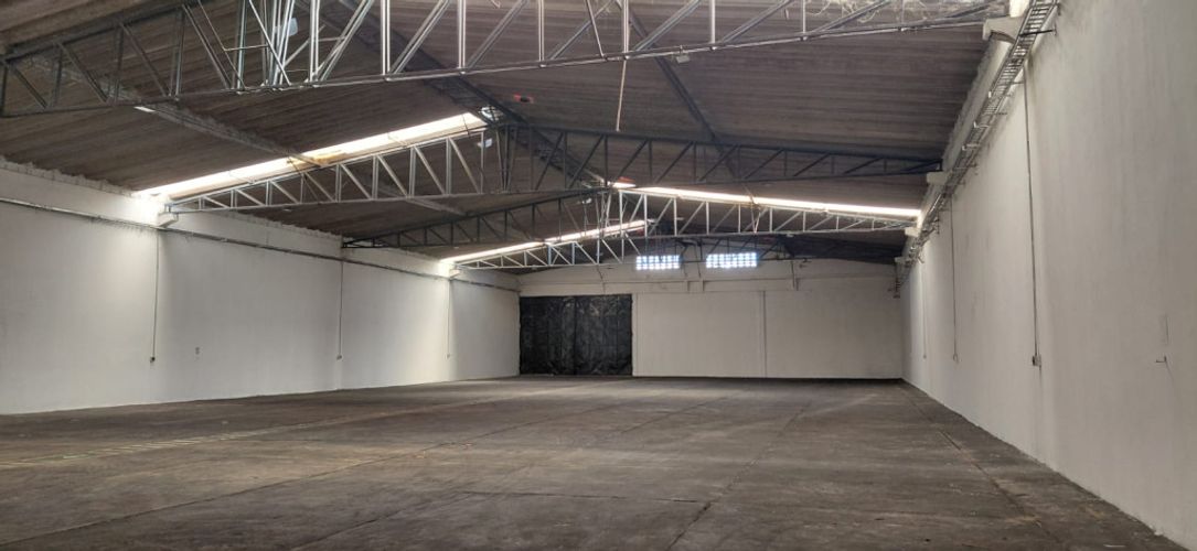 Bodega en arriendo en Villa Carolina, Barranquilla, 1822 m² · foto 2 de 12