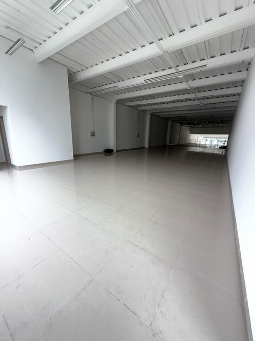 Local en arriendo en Mejoras Publicas, Bucaramanga, 717 m² · foto 17 de 20