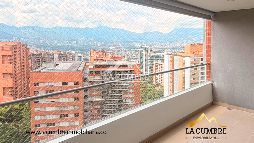 Apartamento de 3 alcobas en arriendo en Los Balsos, Medellín, 130 m² · foto 5 de 9