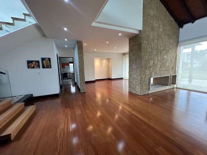Casa de 4 alcobas en arriendo en Hatogrande, Sopó, 368 m² · foto 5 de 24