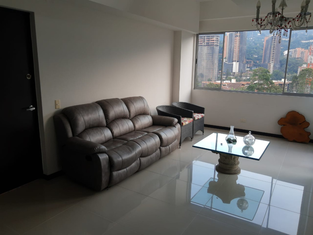 Apartamento en Venta en Loma del Esmeraldal, Envigado