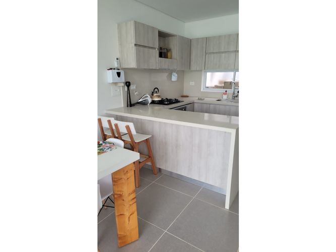 Casa de 3 alcobas en venta en La Esmeralda, Girardot, 113 m² · foto 6 de 24