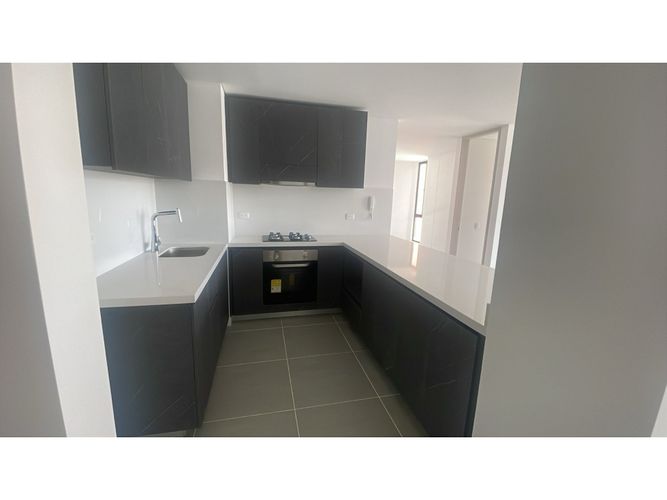 Apartamento de 3 alcobas en venta en Toberin, Bogotá, 108 m² · foto 4 de 24