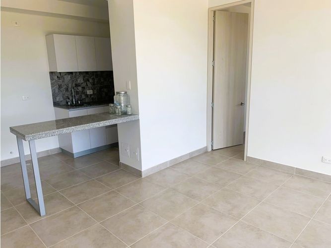 Apartamento de 2 alcobas en arriendo en Ricaurte, 53 m² · foto 4 de 24
