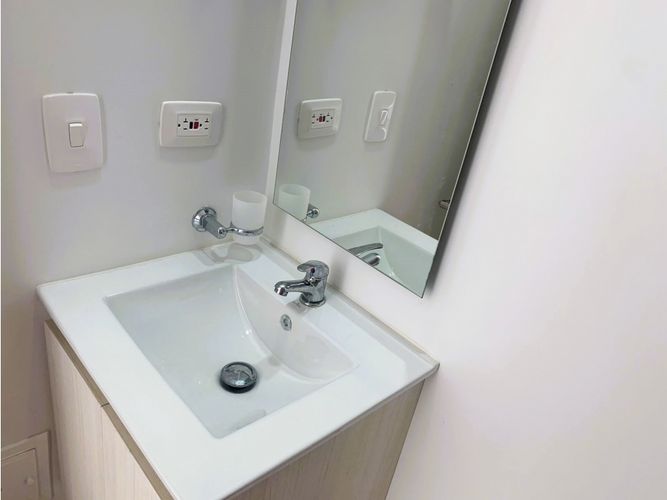 Apartamento de 2 alcobas en arriendo en Ricaurte, 53 m² · foto 16 de 24