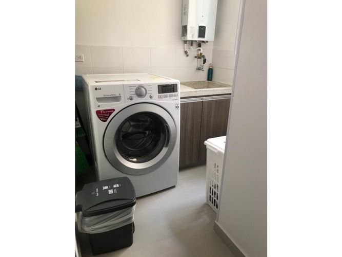 Apartamento de 3 alcobas en venta en Las Palmas, Ricaurte, 92 m² · foto 3 de 16