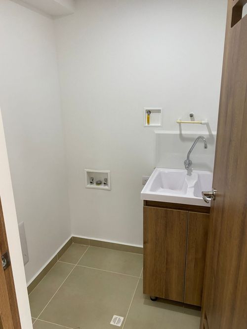 Apartamento de 2 alcobas en venta en Tres Esquinas, Sabaneta, 84 m² · foto 8 de 18