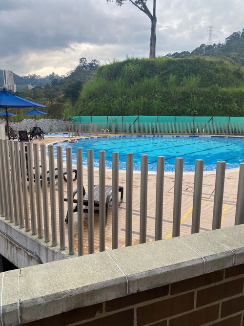 Apartamento de 2 alcobas en venta en Tres Esquinas, Sabaneta, 84 m² · foto 15 de 18