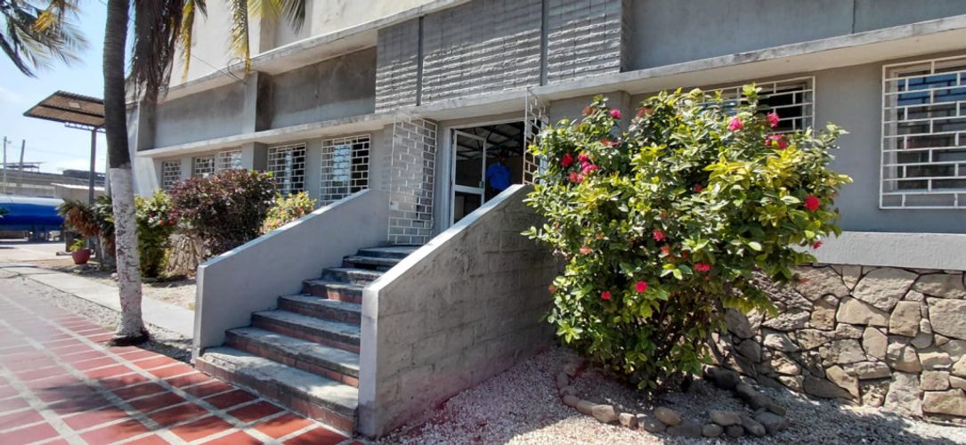 Bodega en arriendo en Villa Carolina, Barranquilla, 2251 m² · foto 2 de 21