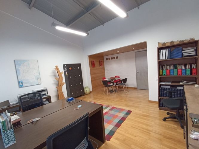 Oficina en arriendo en Las Palmas, Envigado, 30 m² · foto 4 de 7