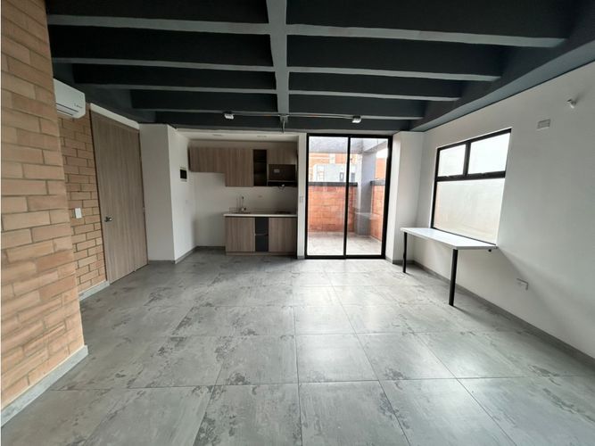 Apartaestudio en venta en La América, Medellín, 34 m² · foto 3 de 7
