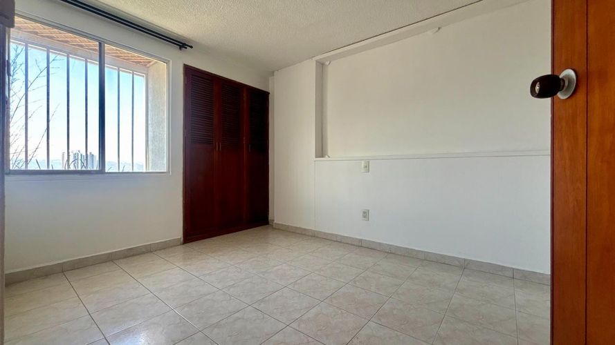 Apartamento de 4 alcobas en venta en Nuevo Sotomayor, Bucaramanga, 150 m² · foto 12 de 20
