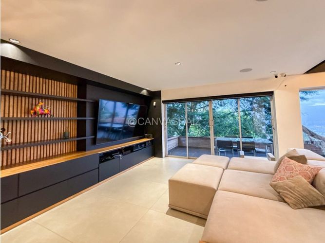 Casa de 4 alcobas en venta en Loma Del Chocho, Medellín, 650 m² · foto 8 de 24