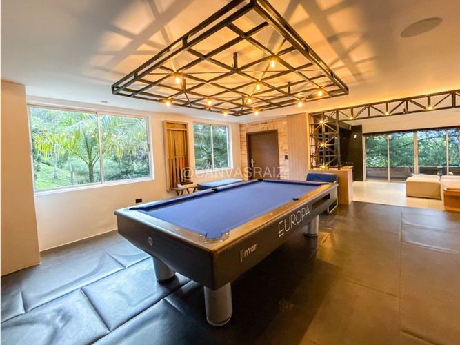 Casa de 4 alcobas en venta en Loma Del Chocho, Medellín, 650 m² · foto 9 de 24