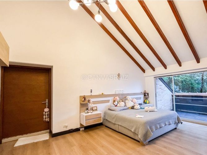 Casa de 4 alcobas en venta en Loma Del Chocho, Medellín, 650 m² · foto 13 de 24