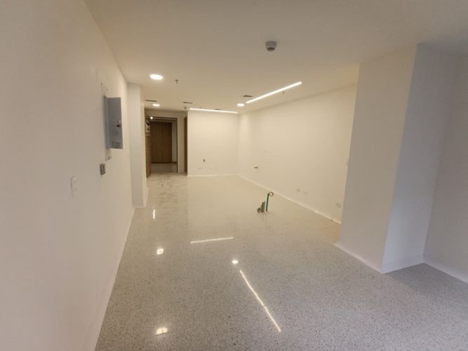 Oficina en arriendo en Villa Carlota, Medellín, 40 m² · foto 3 de 9