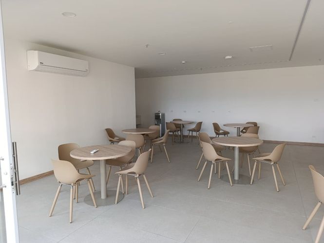Oficina en arriendo en Villa Carlota, Medellín, 40 m² · foto 6 de 9