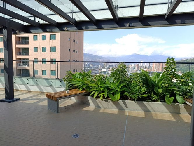 Oficina en arriendo en Villa Carlota, Medellín, 40 m² · foto 8 de 9