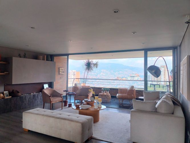 Apartamento de 3 alcobas en arriendo en El Poblado, Medellín, 200 m² · foto 5 de 18