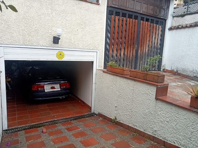 Casa en venta en Bella Suiza, Bogotá · foto 8 de 24