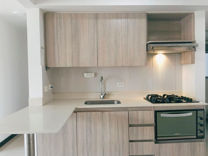 Apartamento de 3 alcobas en arriendo en Belén, Medellín, 89 m² · foto 6 de 18