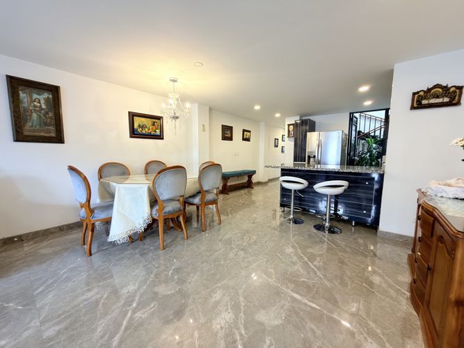 Casa de 3 alcobas en venta en Santa Lucia, Chía, 207 m² · foto 3 de 23