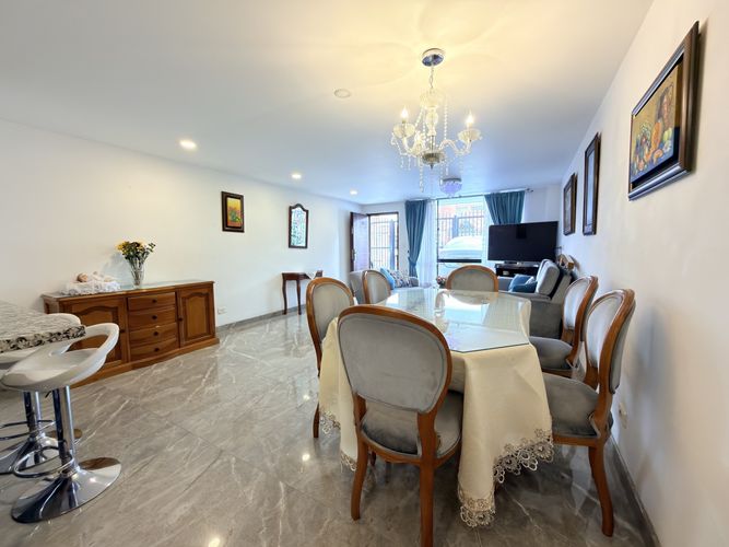 Casa de 3 alcobas en venta en Santa Lucia, Chía, 207 m² · foto 4 de 23