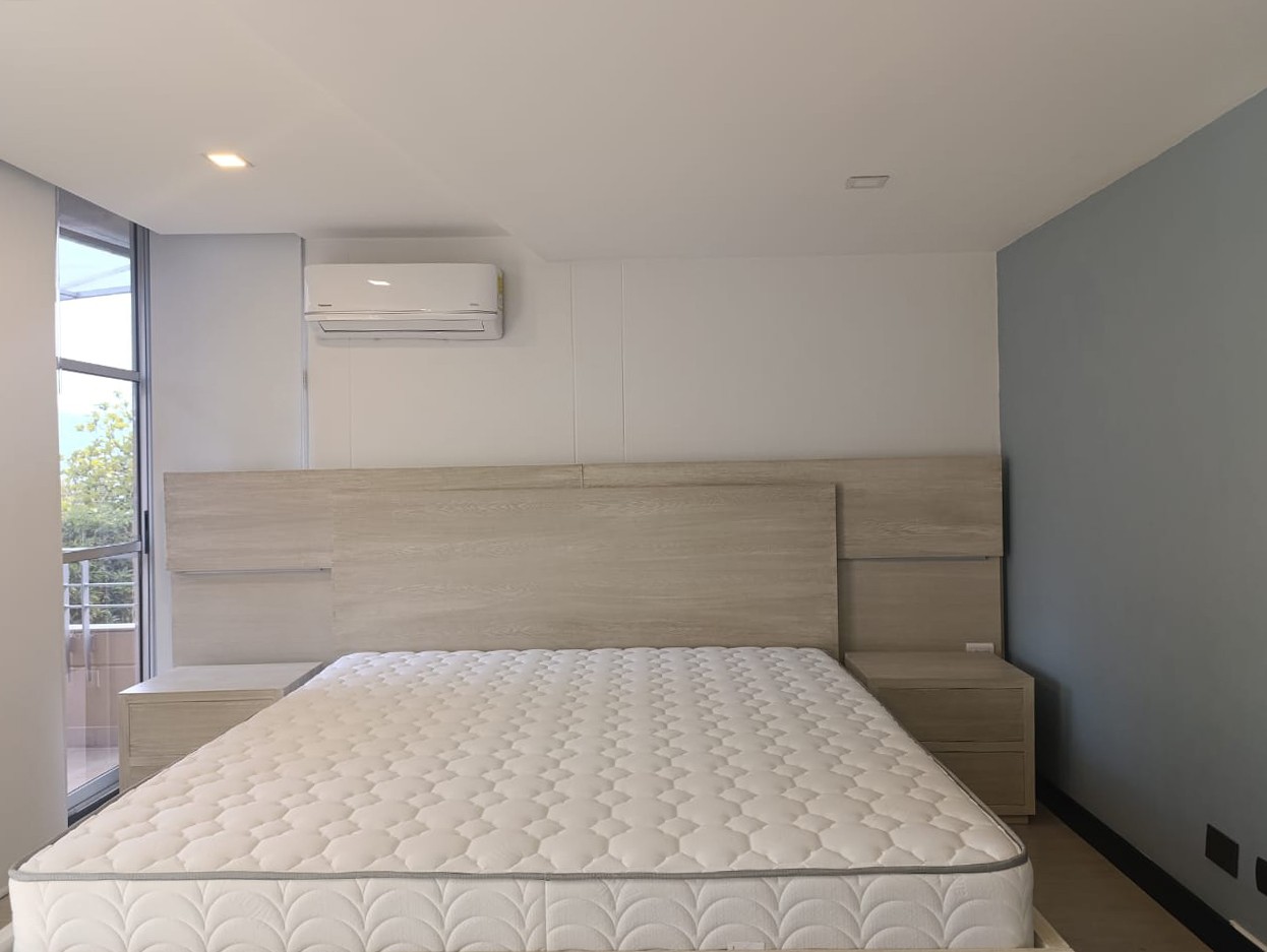Casa en arriendo en El Poblado, Medellín · foto 9 de 20