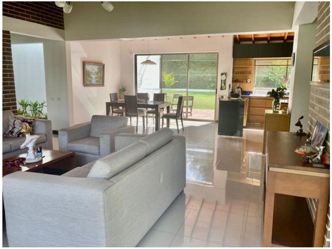 Finca en venta en La Clara, Guarne, 309 m² · foto 5 de 20