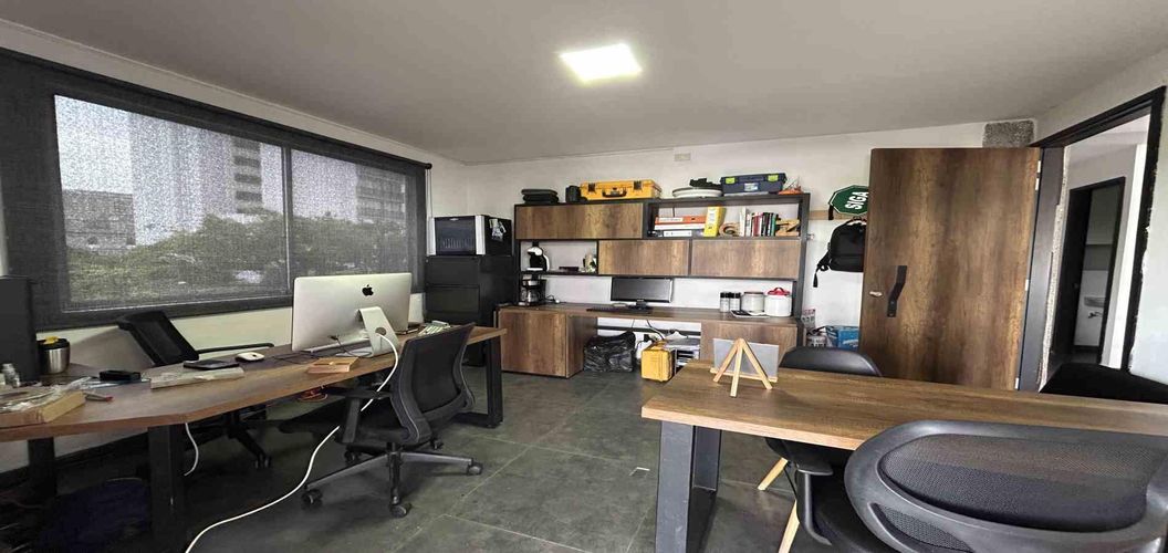 Edificio en venta en Olaya Herrera, Pereira, 2600 m² · foto 3 de 24