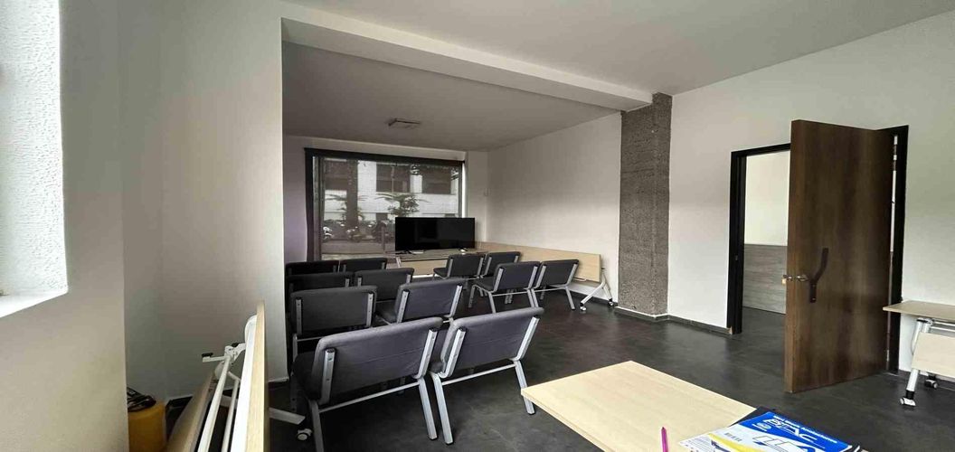 Edificio en venta en Olaya Herrera, Pereira, 2600 m² · foto 11 de 24