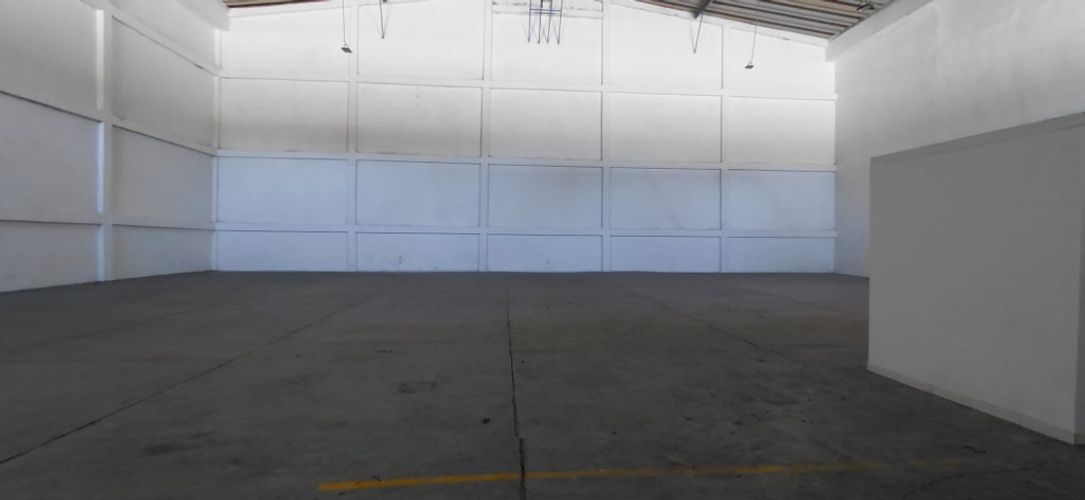 Bodega en arriendo en Villa Carolina, Barranquilla, 750 m² · foto 6 de 11