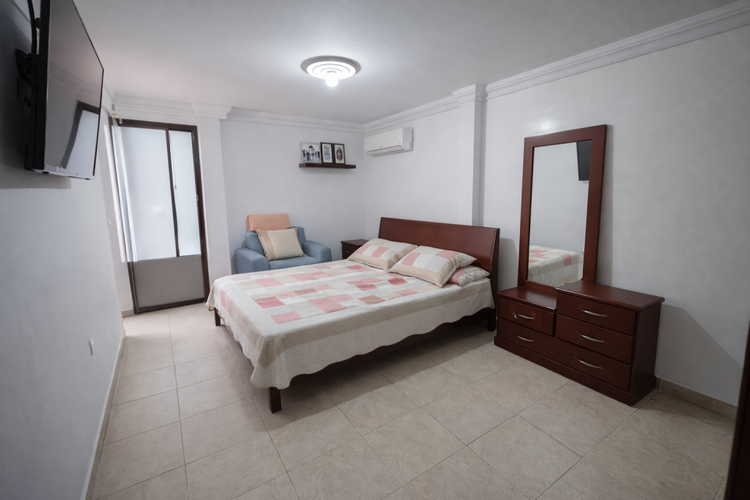 Casa de 3 alcobas en venta en Cañaveral, Floridablanca, 220 m² · foto 7 de 14