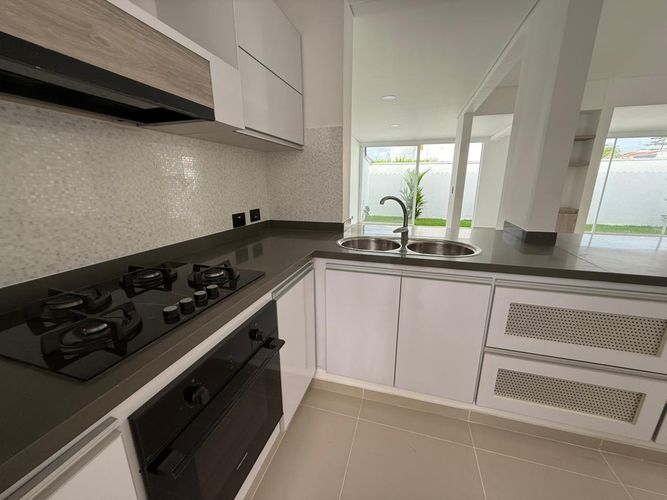 Casa de 3 alcobas en venta en El Castillo, Jamundí, 300 m² · foto 6 de 16