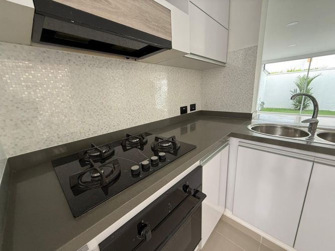 Casa de 3 alcobas en venta en El Castillo, Jamundí, 300 m² · foto 14 de 16
