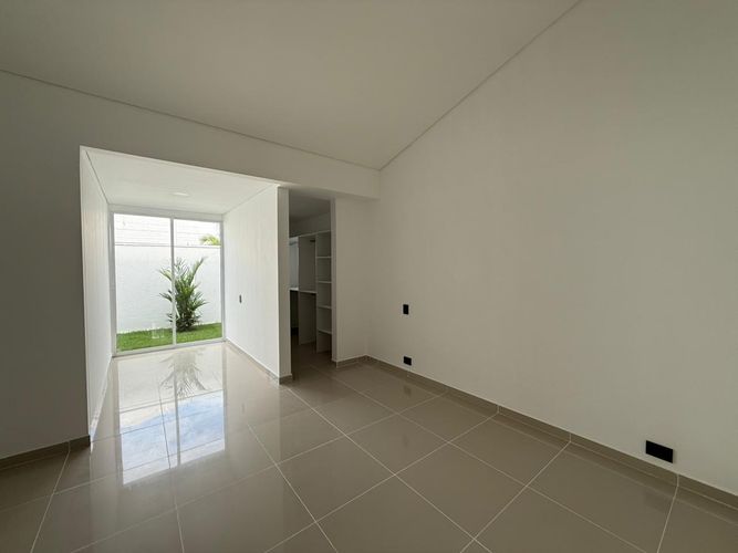 Casa de 3 alcobas en venta en El Castillo, Jamundí, 300 m² · foto 15 de 16