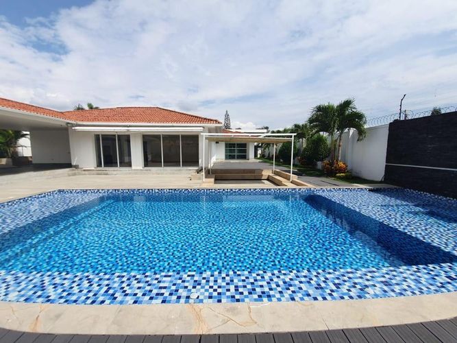 Casa de 5 alcobas en venta en Ciudad Jardin, Cali, 720 m² · foto 5 de 24