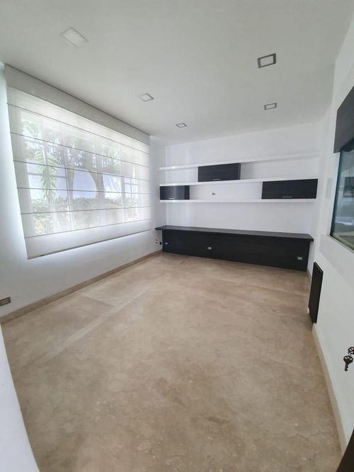 Casa de 5 alcobas en venta en Ciudad Jardin, Cali, 720 m² · foto 14 de 24