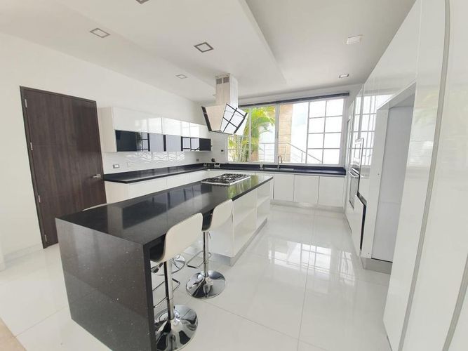 Casa de 5 alcobas en venta en Ciudad Jardin, Cali, 720 m² · foto 18 de 24