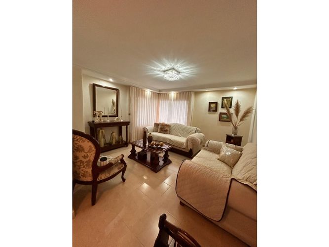 Casa de 3 alcobas en venta en Las Mercedes, Palmira, 250 m² · foto 6 de 24