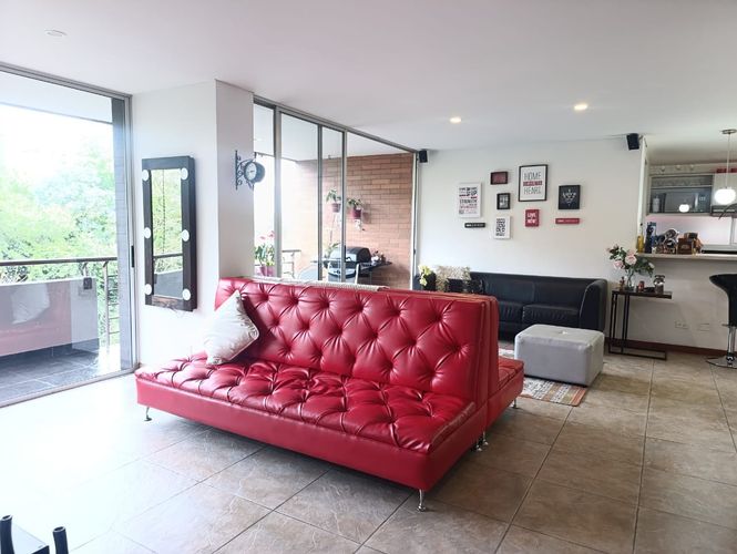 Apartamento de 2 alcobas en venta en Los Balsos, Medellín, 118 m² · foto 2 de 20