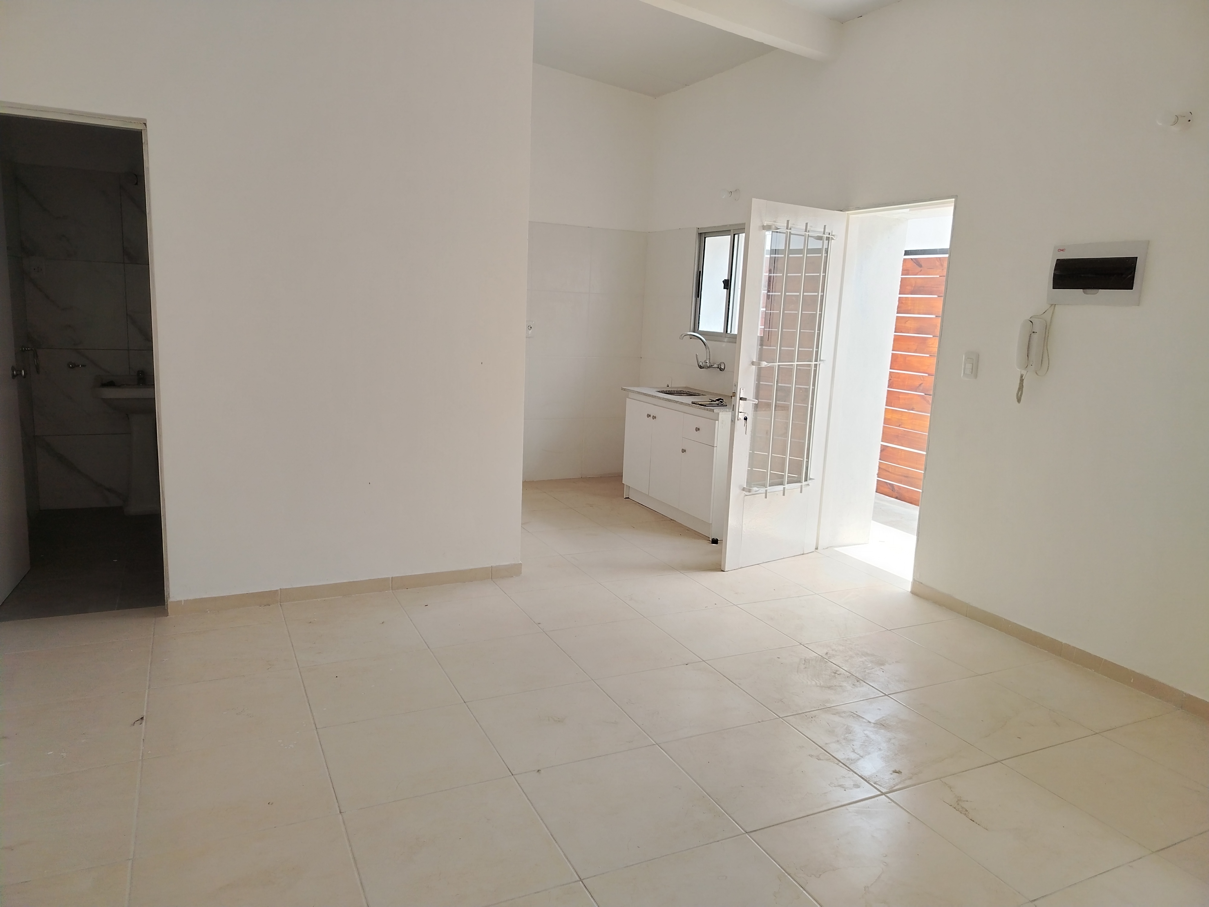 ALQUILO APTO. 1 DORM. C/14 COCHERAS RENTADAS,UNIÓN.