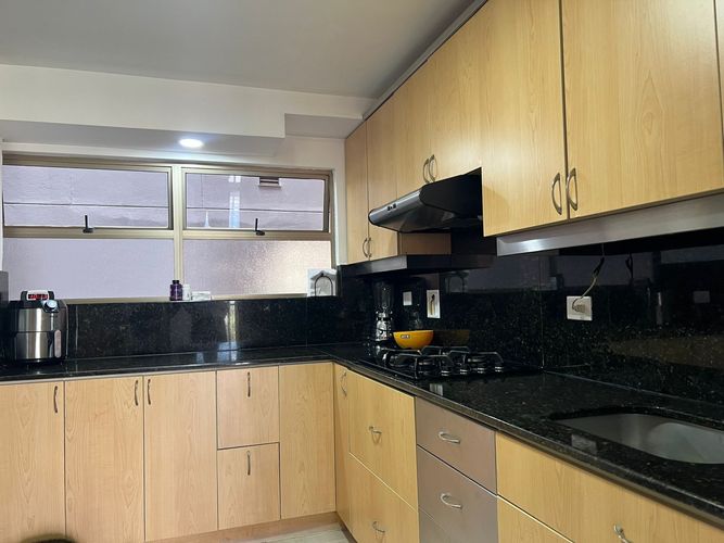 Apartamento de 3 alcobas en venta en Loma Benedictinos, Envigado, 161 m² · foto 2 de 18