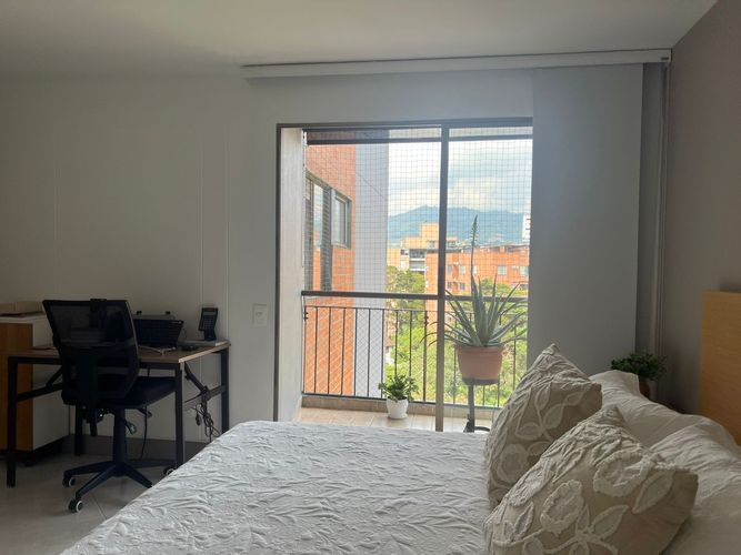 Apartamento de 3 alcobas en venta en Loma Benedictinos, Envigado, 161 m² · foto 4 de 18