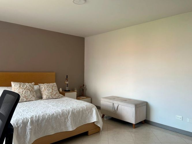 Apartamento de 3 alcobas en venta en Loma Benedictinos, Envigado, 161 m² · foto 10 de 18