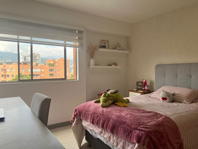 Apartamento de 3 alcobas en venta en Loma Benedictinos, Envigado, 161 m² · foto 5 de 18